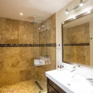 10.3 azur dream bathroom 7