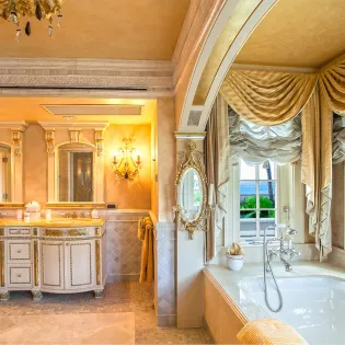 15.1 chateau des palmiers bathroom1