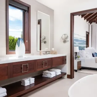 5.2 vision beach bathroom 2