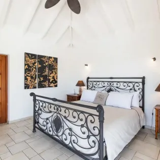 8.1 villa sea vous play bedroom2