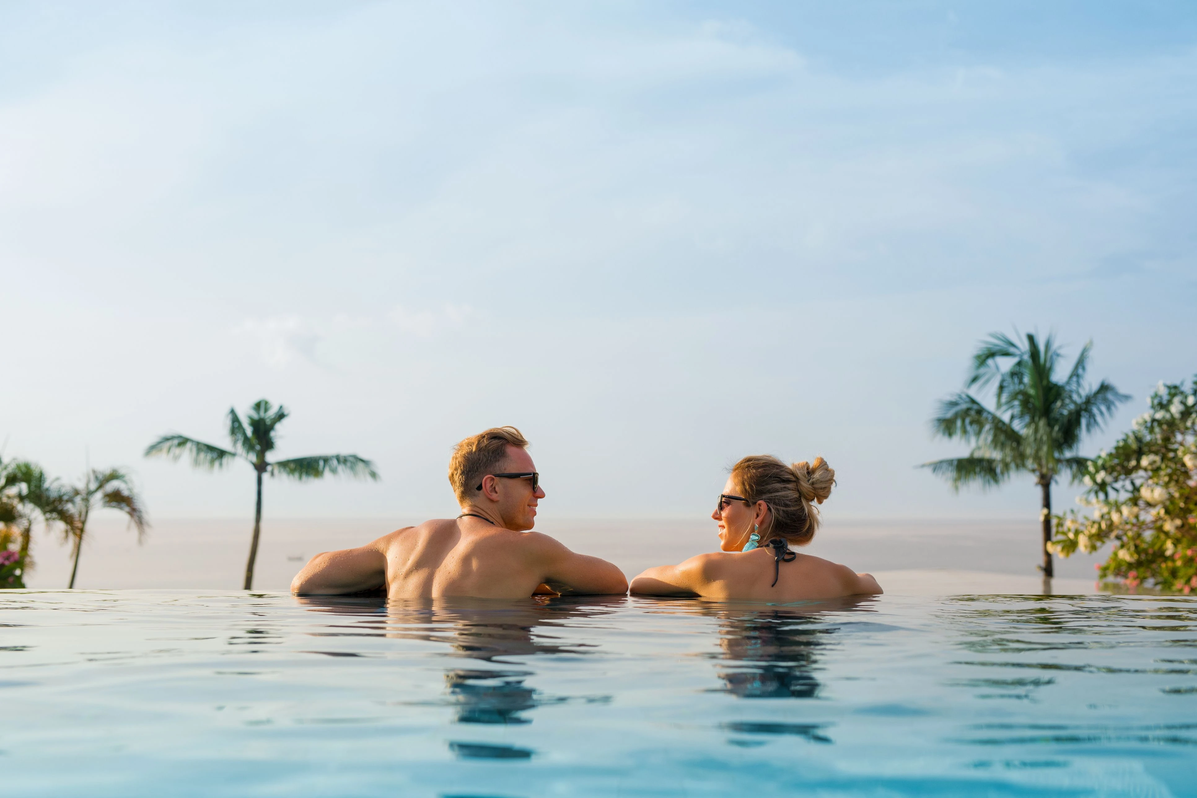 Turks and Caicos vs Grand Cayman: Which Island is Best for Couples?